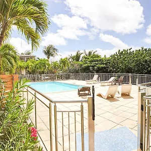 https://summer-house-orient-bay.comcaribbean.com